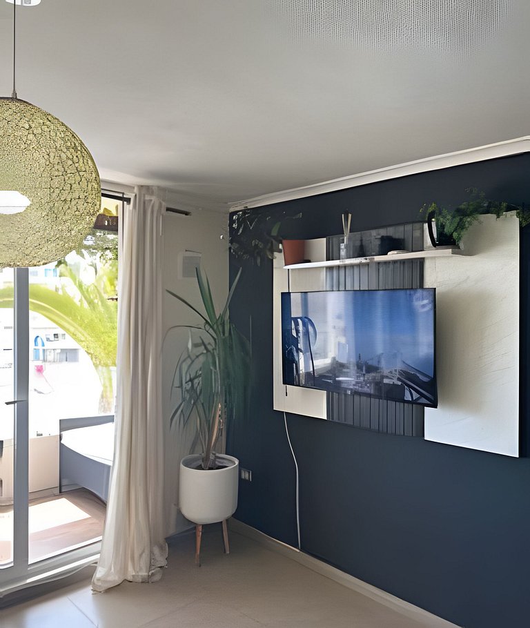 Jardines con vista al mar