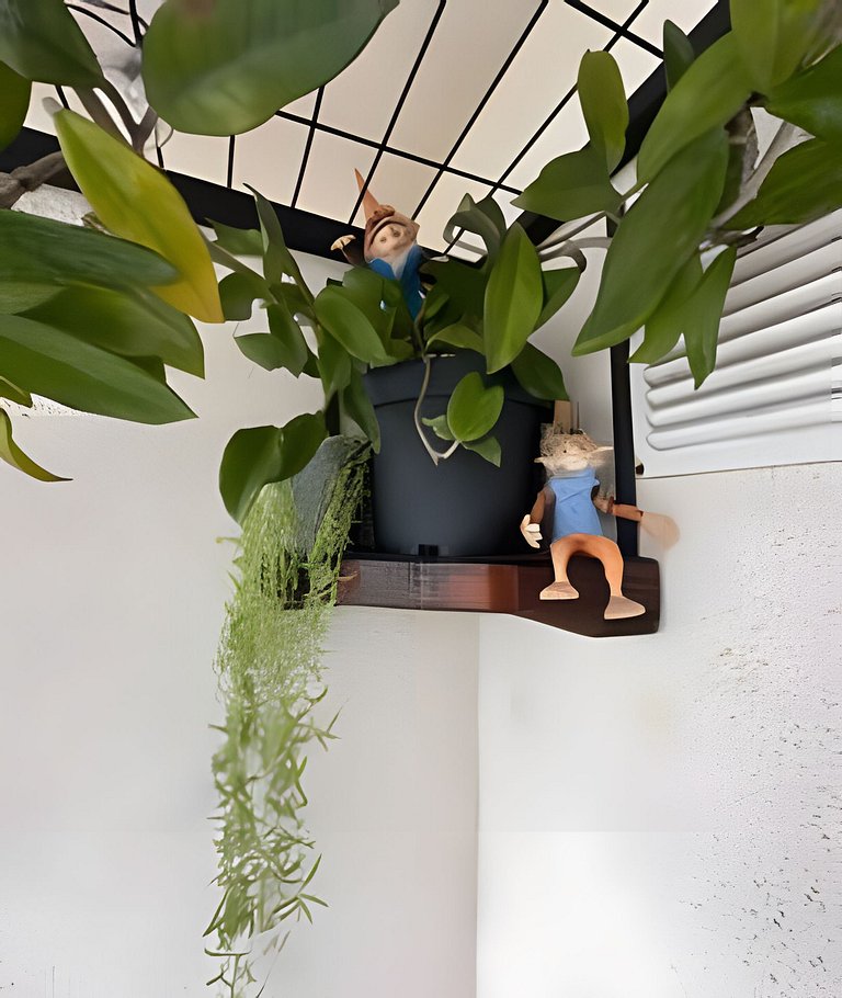 Jardines con vista al mar