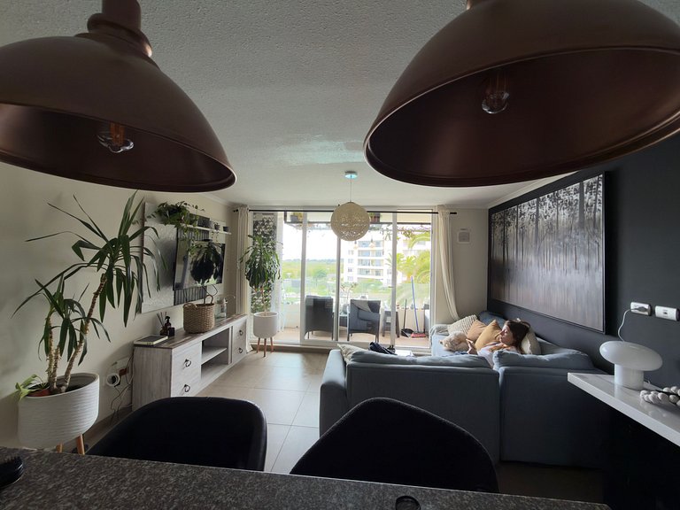 Jardines con vista al mar